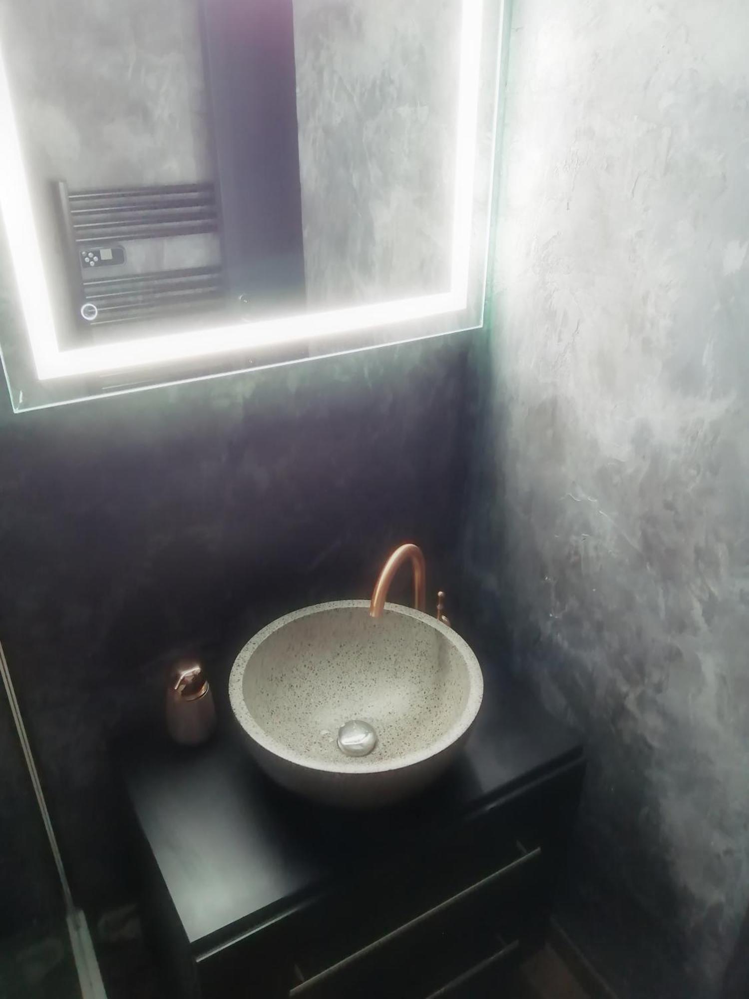 Appartement Avec Balneo Et Sauna Privatif - Le Rose Cuivre Troyes Esterno foto